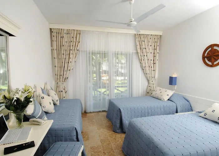 Voyager Beach Resort